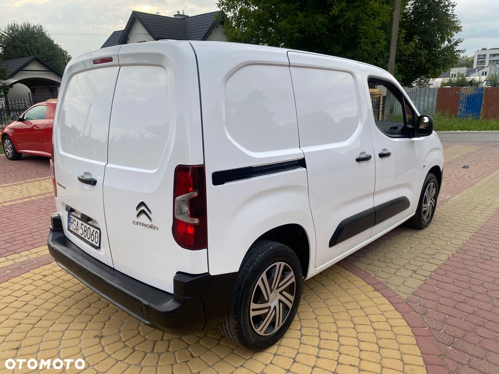 Peugeot PARTNER 1.6HDI 3-osobowy zakupiony w salonie w Rzeszowie - 24