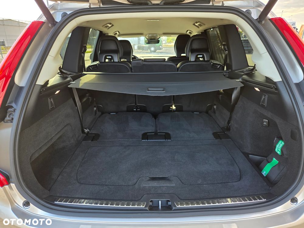 Volvo XC 90 B5 D AWD Plus Bright - 13