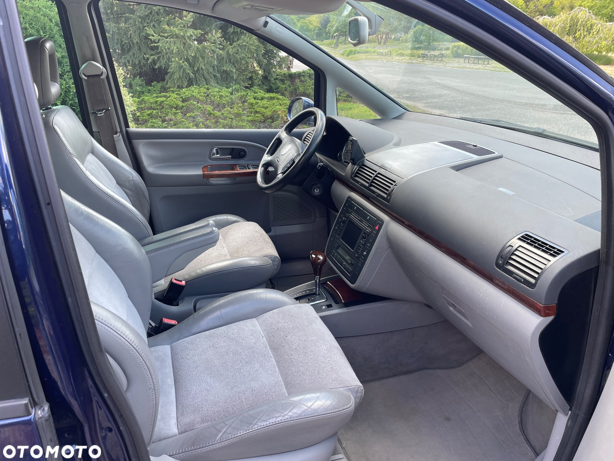 Volkswagen Sharan - 10