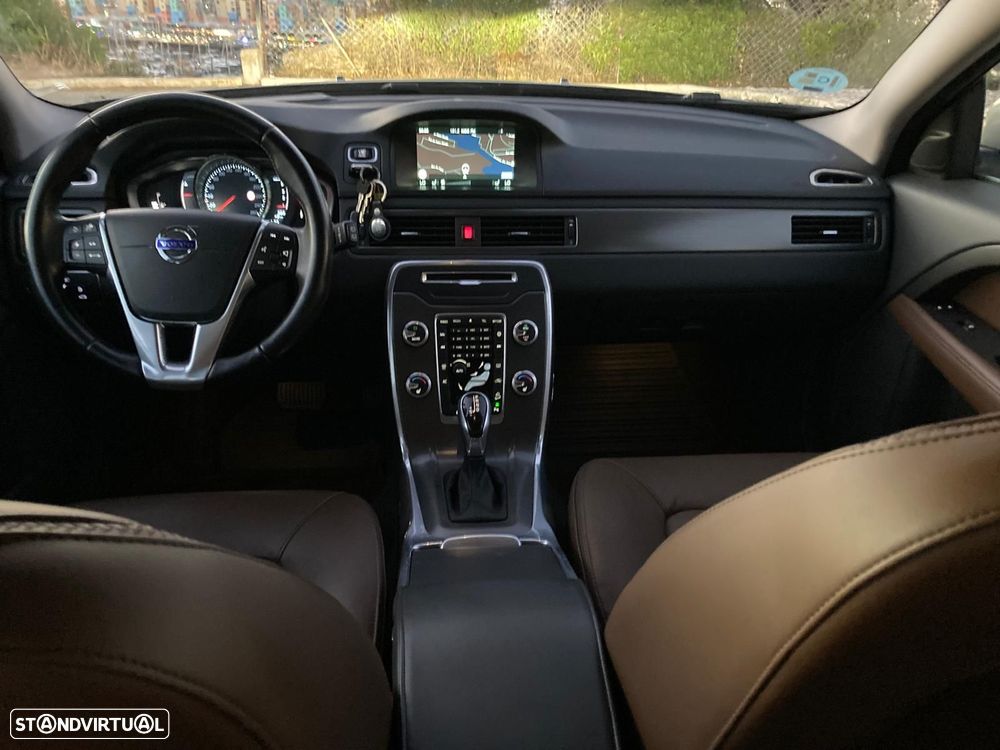 Volvo XC 70 2.4 D4 Summum AWD Geartronic - 9