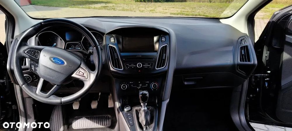 Ford Focus Turnier 1.5 EcoBlue Start-Stopp-System ACTIVE X - 17