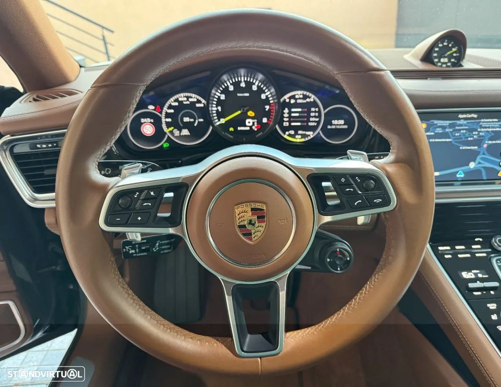 Porsche Panamera Sport Turismo 4 E-Hybrid - 14