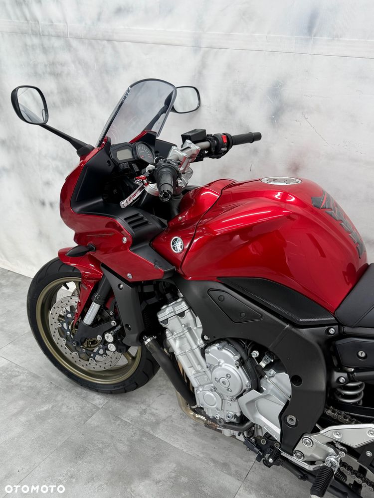 Yamaha FZ - 21