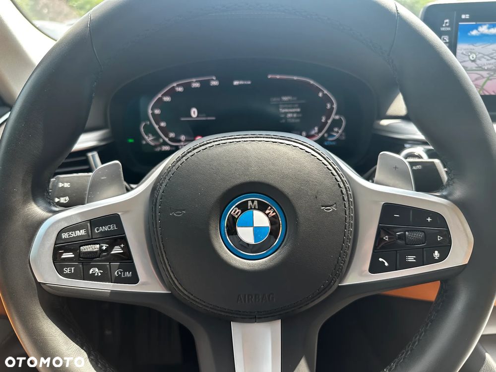 BMW Seria 5 - 16