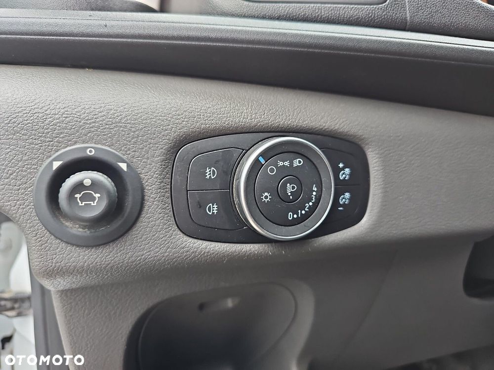 Ford transit - 27