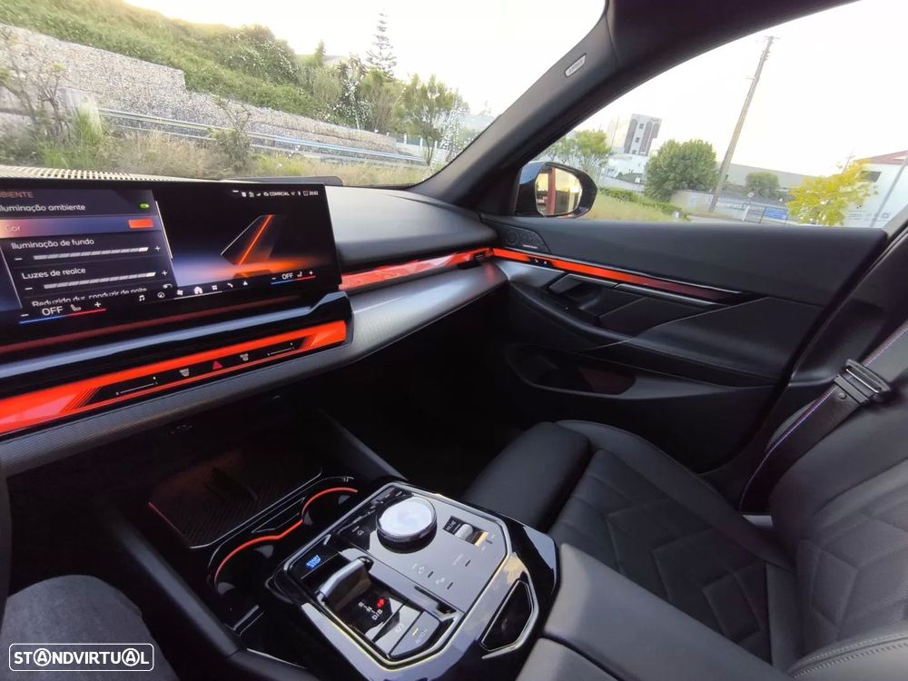 BMW i5 eDrive40 Pack Desportivo M Pro - 13