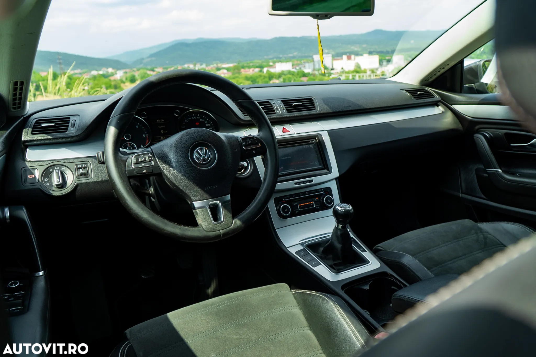 Volkswagen Passat CC 2.0 TDI BlueMotion Technology - 9