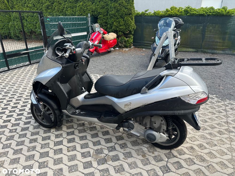 Piaggio MP-3 - 6