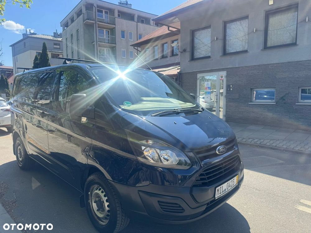 Ford TRANSIT CUSTOM - 12