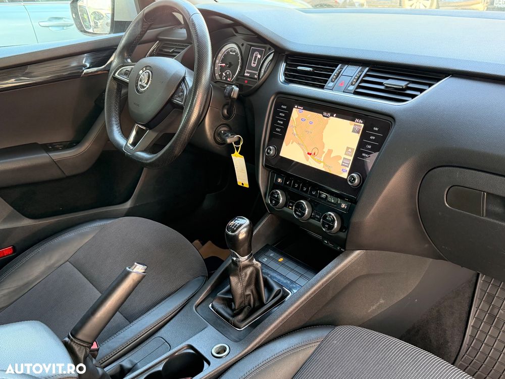 Skoda Octavia - 10