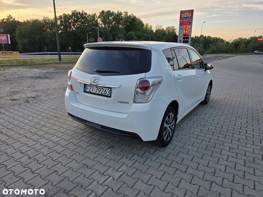 Toyota Verso 1.6 D-4D Active - 6