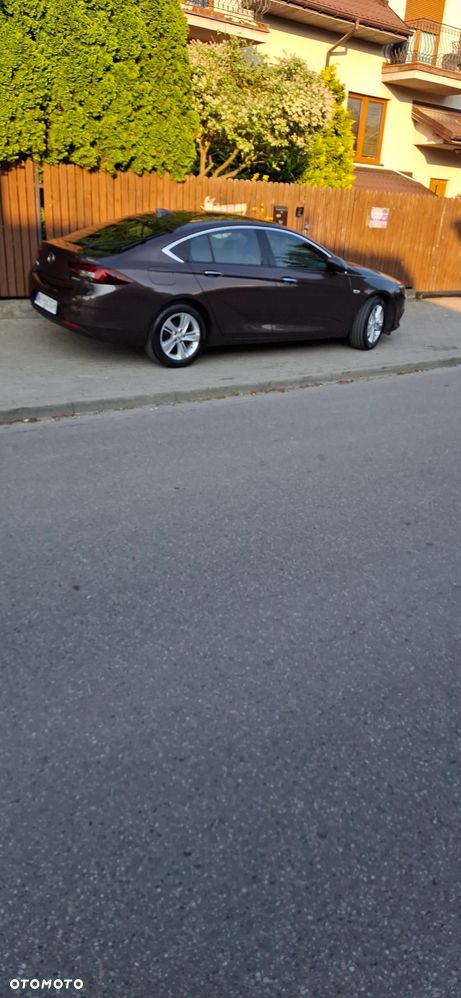 Opel Insignia - 1