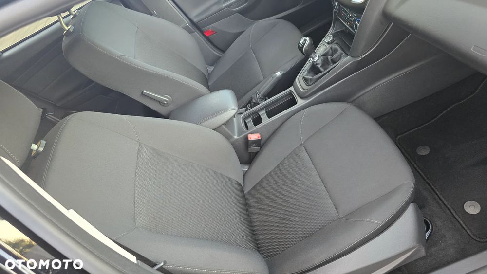 Ford Focus 1.0 EcoBoost Gold X (Trend) - 30