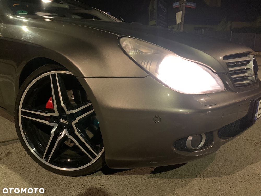 Mercedes-Benz CLS - 22