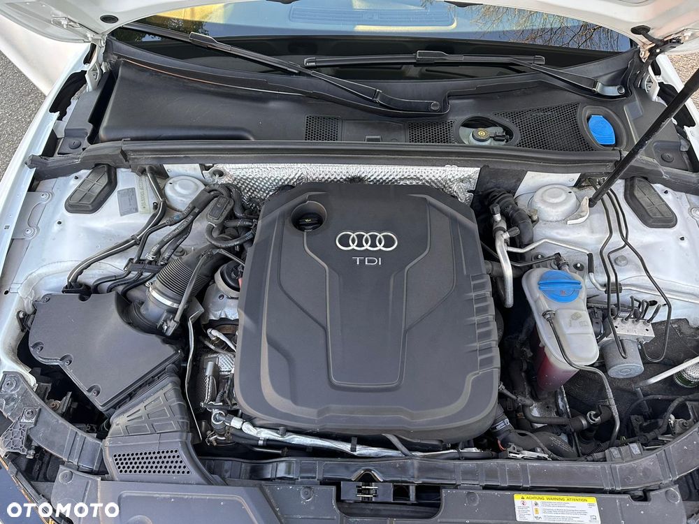 Audi A5 Cabrio 2.0 TDI DPF (clean diesel) quattro - 22