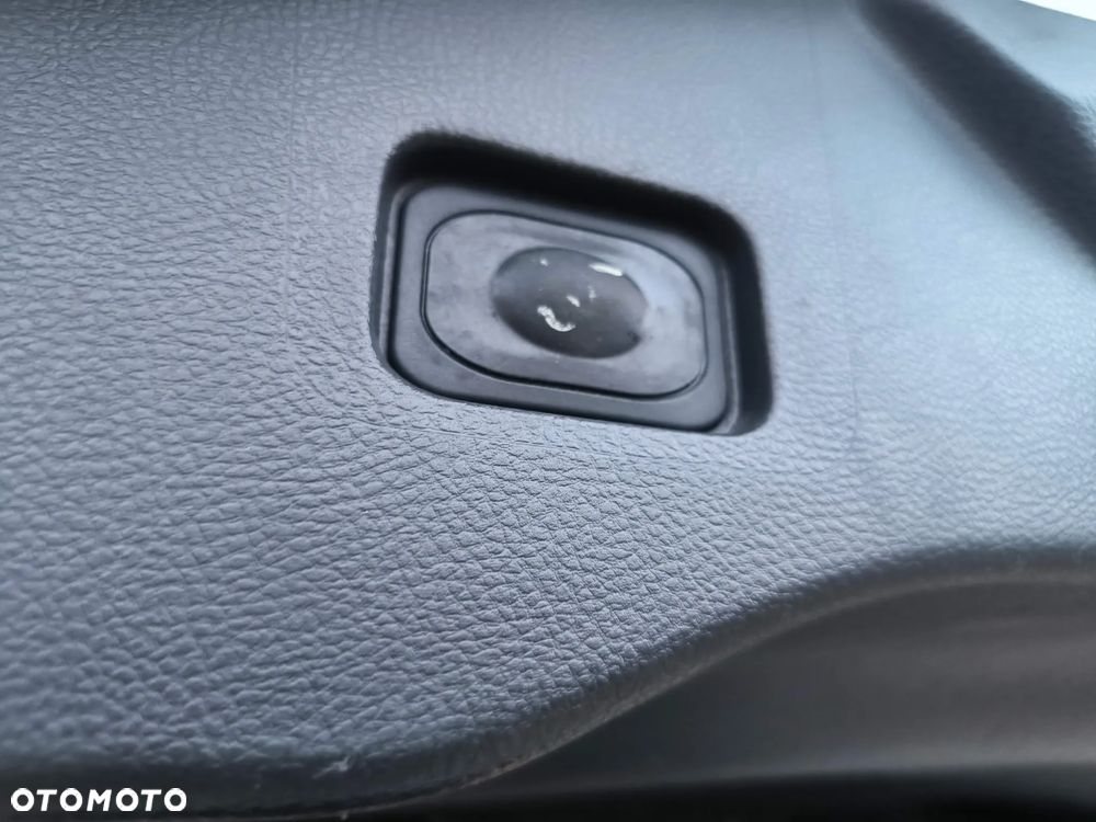 Ford Mondeo 2.0 TDCi STart-Stopp ECOnetic Titanium - 15