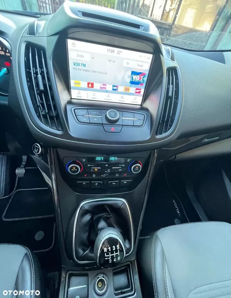 Ford Kuga 2.0 TDCi 2x4 Titanium - 5