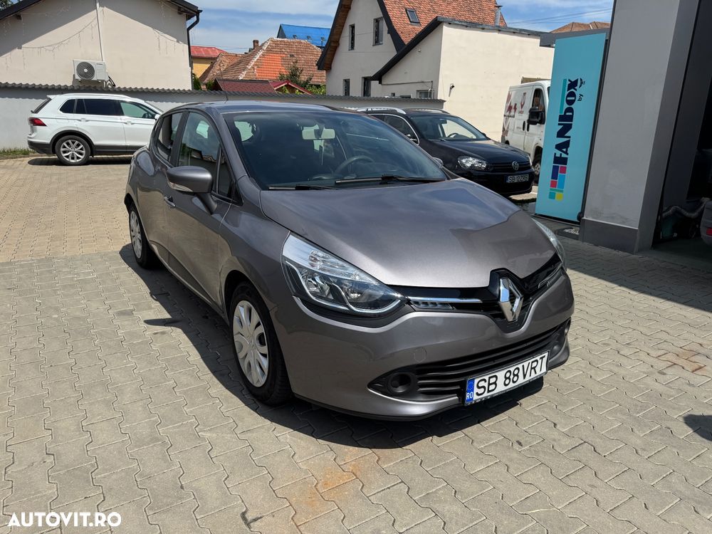Renault Clio - 15