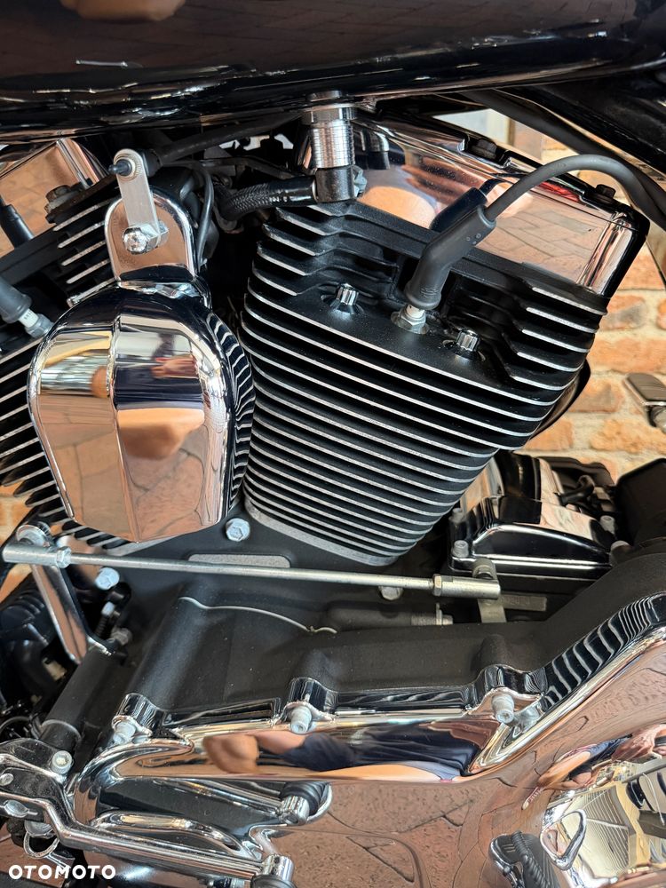 Harley-Davidson Touring Street Glide - 31