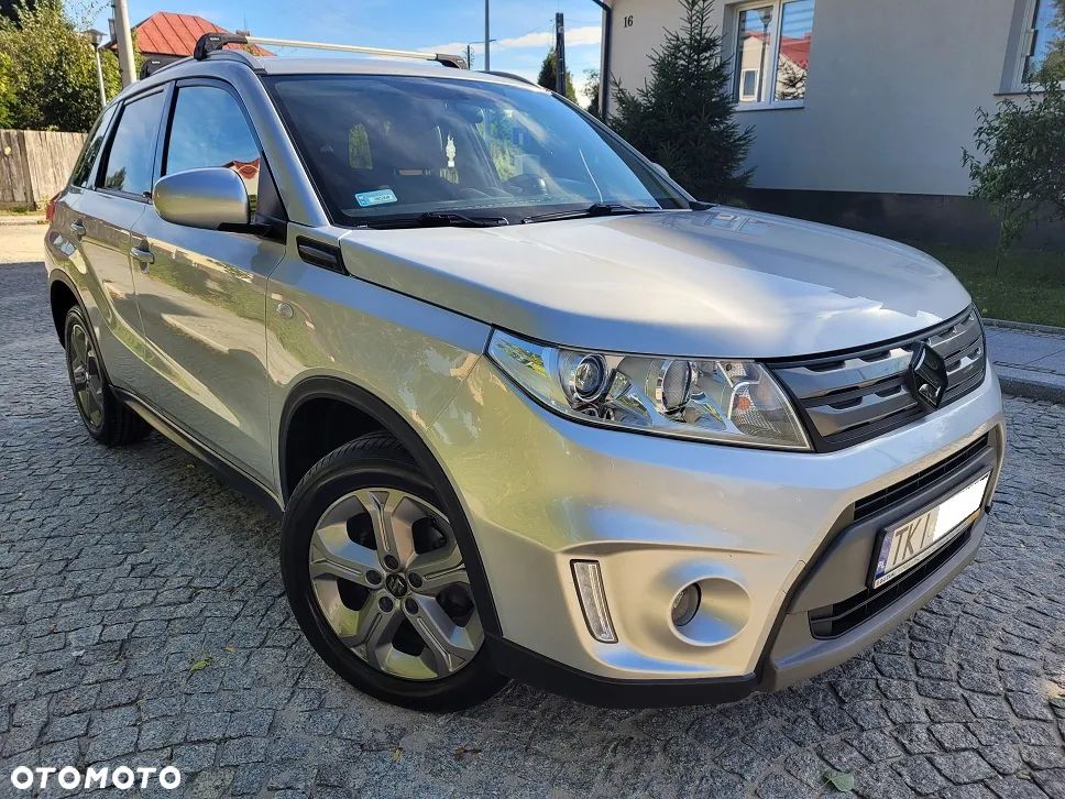 Suzuki Vitara 1.6 Premium 4WD - 25