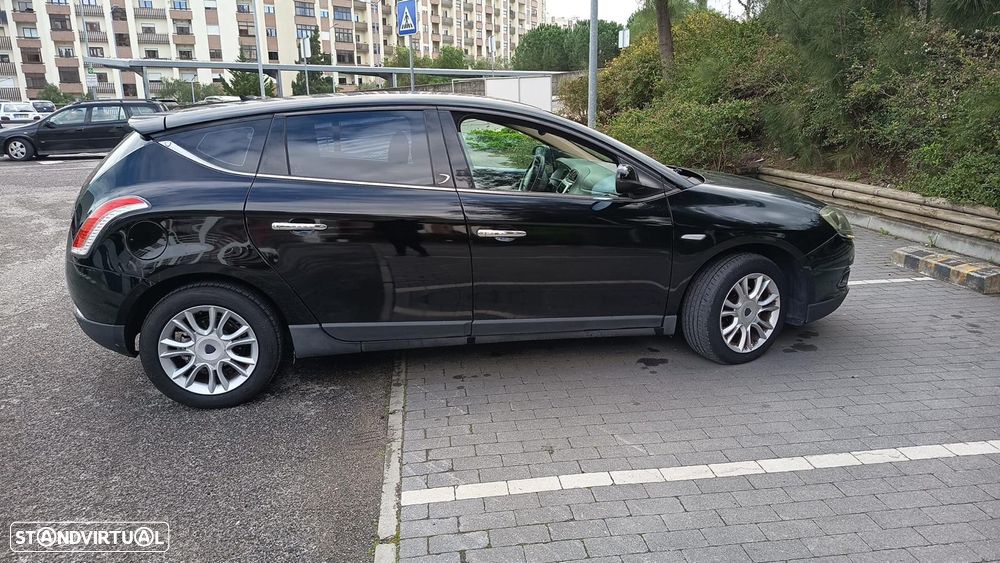 Lancia Delta 1.6 M-Jet Platino Com 57X - 10