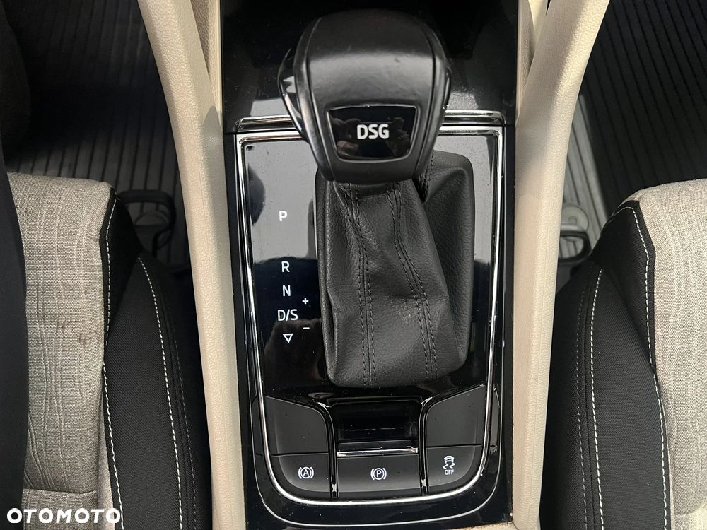 Skoda Karoq 1.5 TSI ACT 4x2 Style DSG - 25