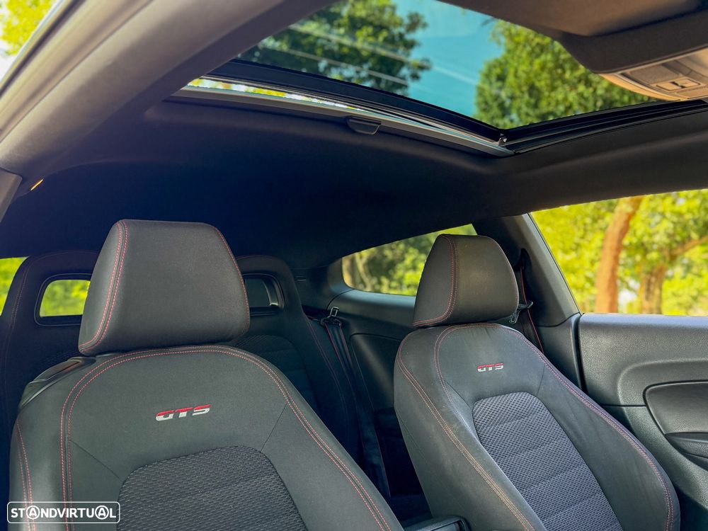 VW Scirocco 2.0 TDI GTS - 14