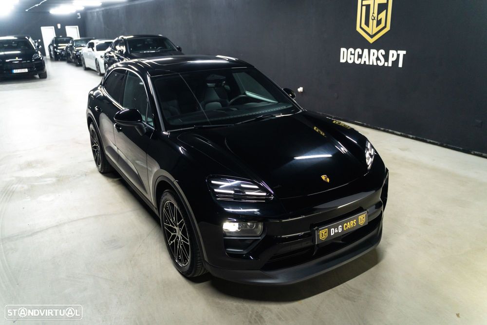 Porsche Macan Electric 4 - 1