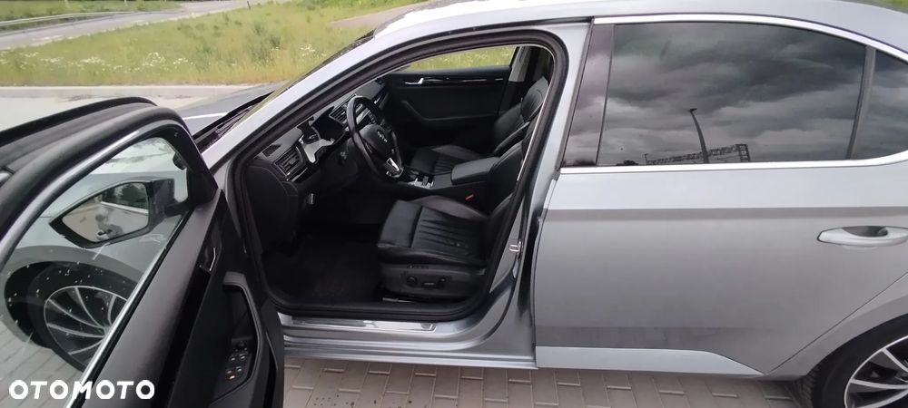 Skoda Superb 2.0 TDI 4x4 L&K DSG - 15