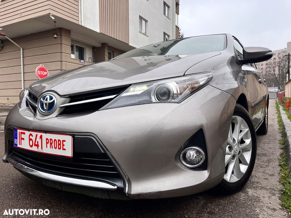 Toyota Auris 1.8 VVT-i Automatik Cool - 1