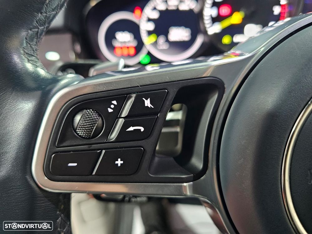 Porsche Cayenne Coupé - 15