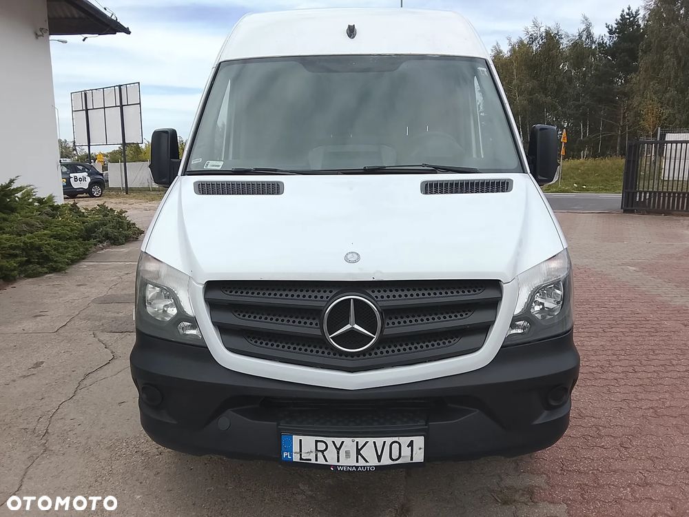 Mercedes-Benz Sprinter - 4
