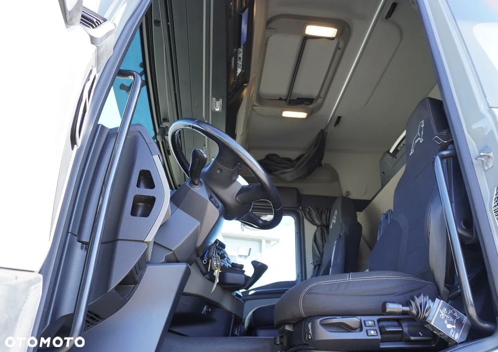 MAN TGS 33.510 6x6H BL SA / PTO - 18