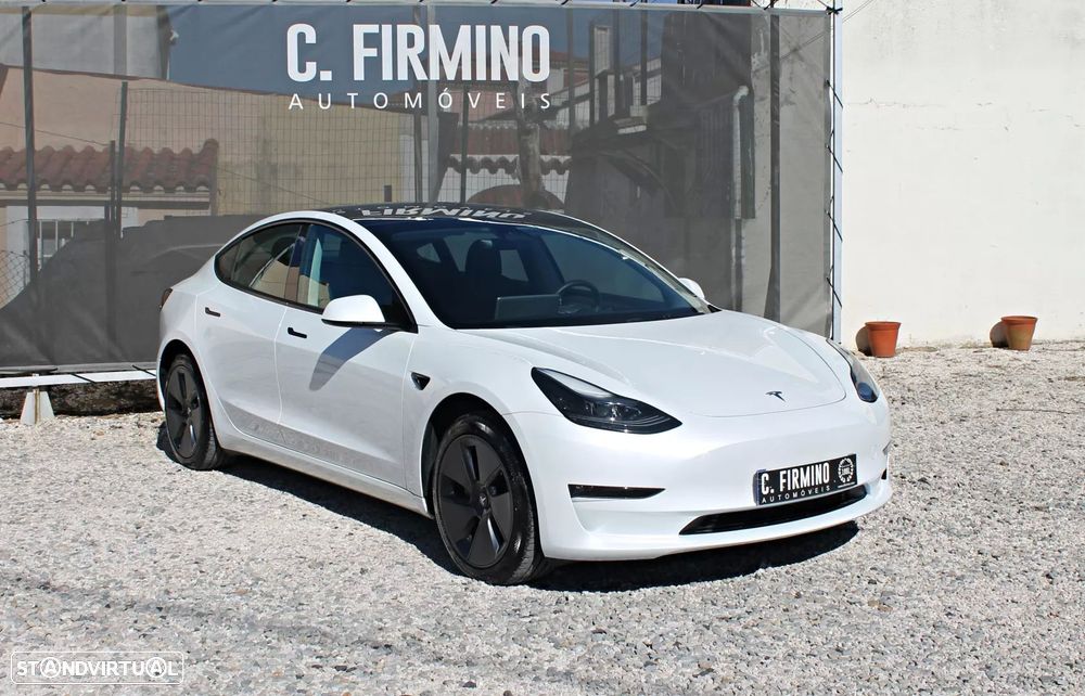 Tesla Model 3 2023 photo 3