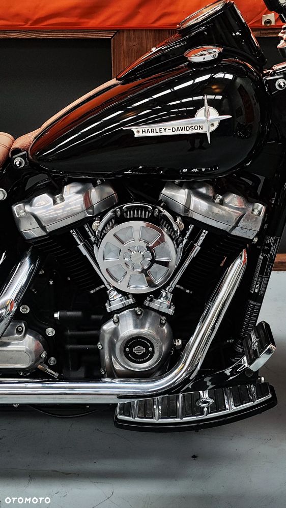 Harley-Davidson Softail Slim - 26
