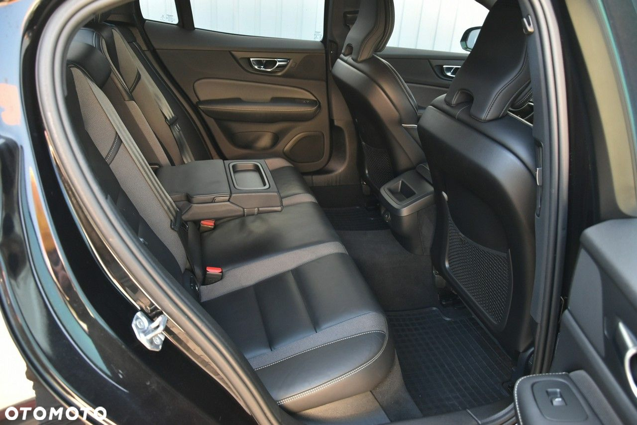 Volvo S60 - 11