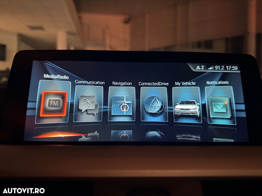 BMW Seria 3 320d Touring Aut. Efficient Dynamics Edition Blue Perf. Sport Line - 15