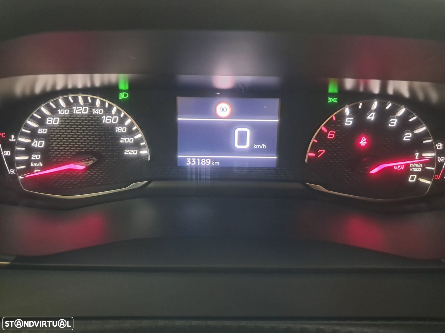 Peugeot 208 1.2 PureTech Active - 18
