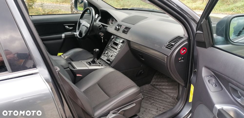 Volvo XC 90 D5 Momentum - 5