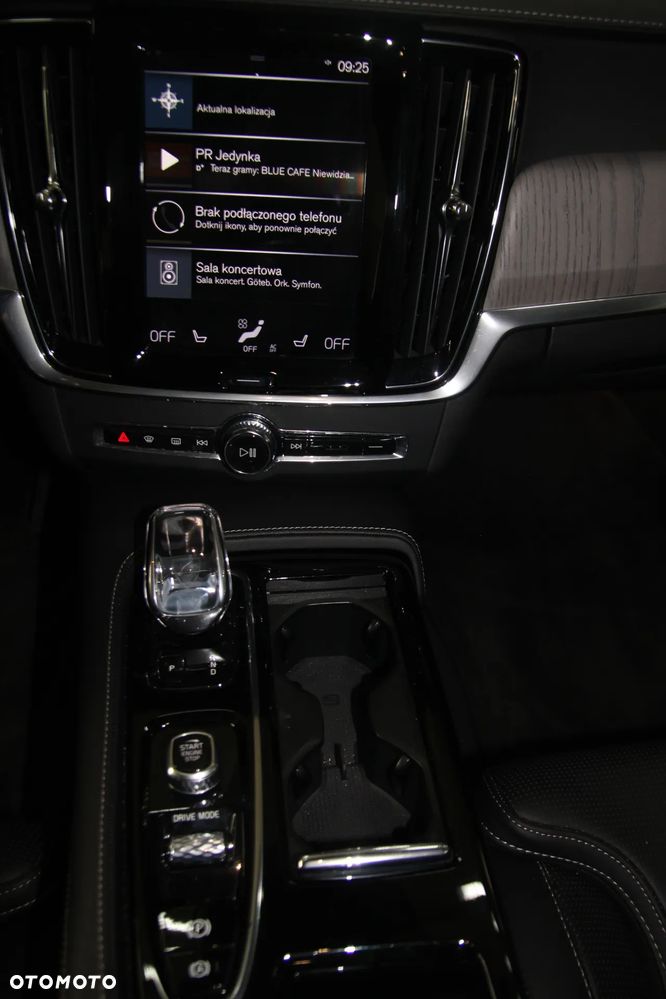 Volvo S90 T8 AWD Plug-In Hybrid Inscription - 22