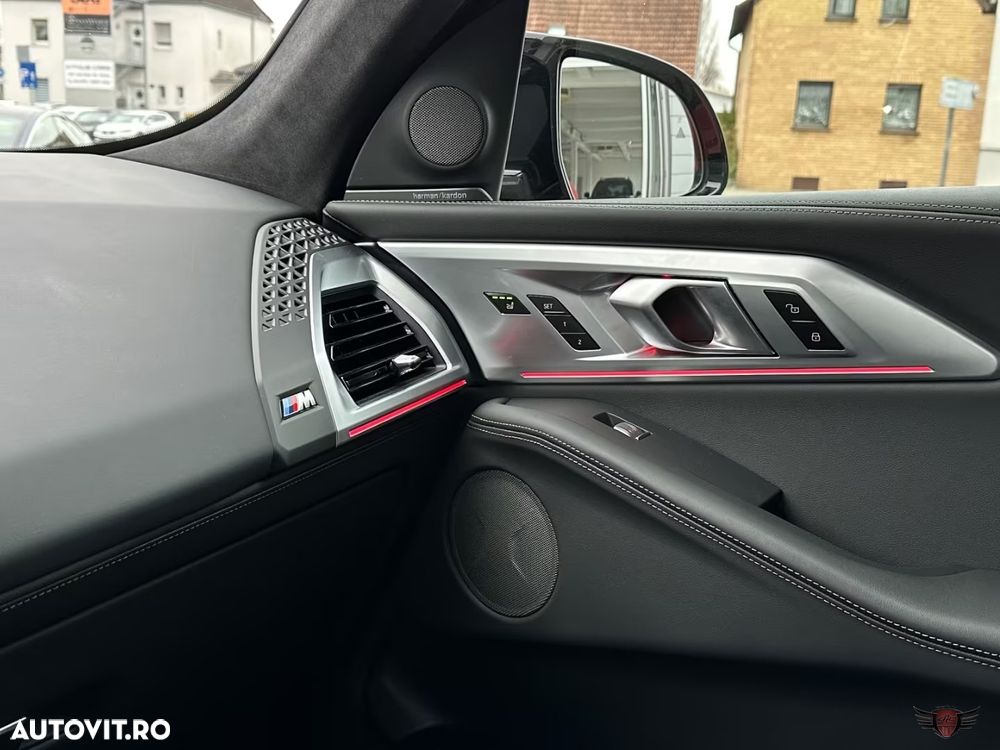 BMW XM 50e - 16