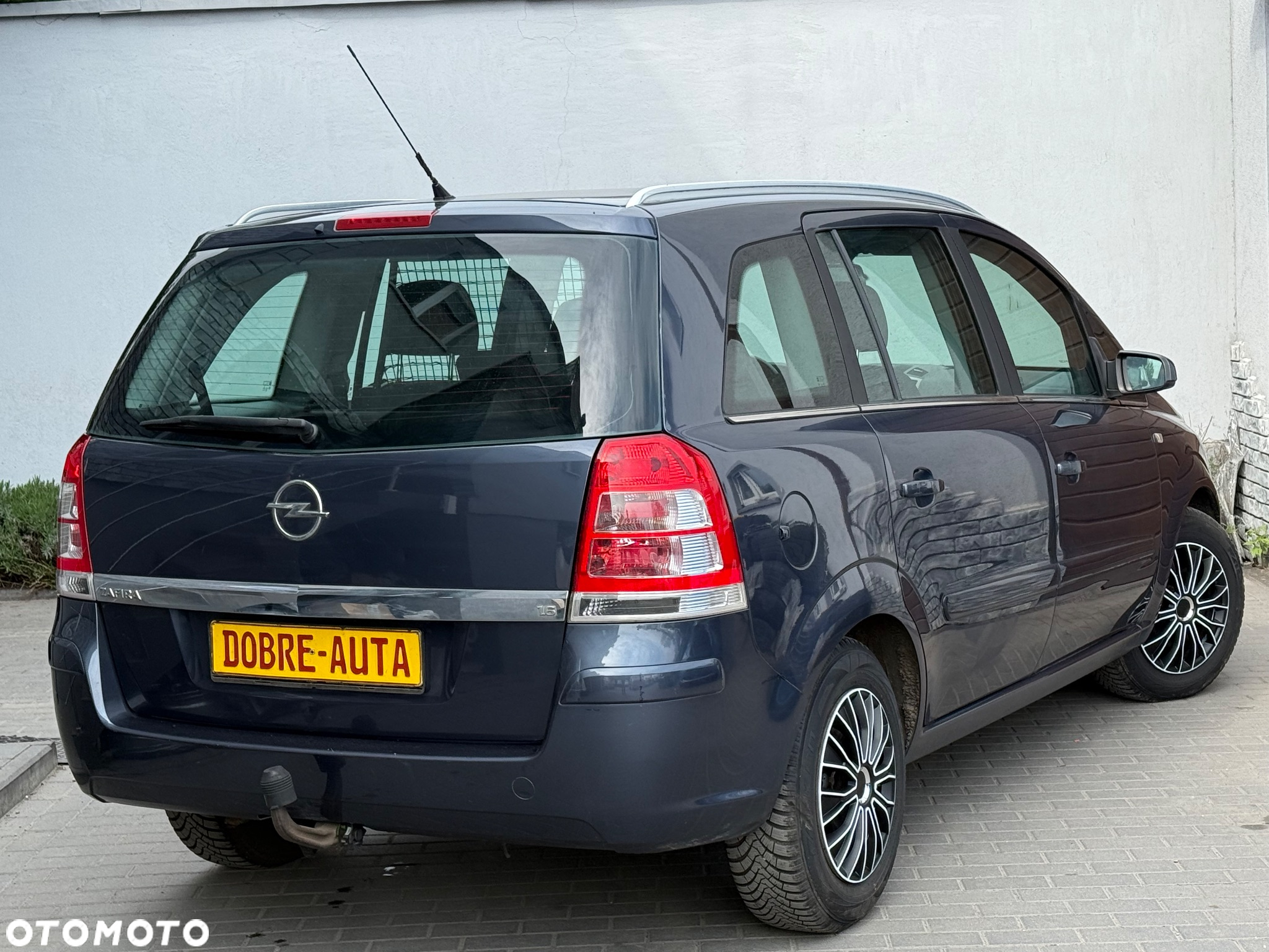 Opel Zafira 1.6 Cosmo - 3