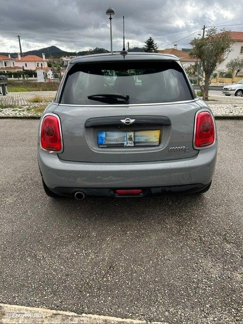 MINI 5 Portas Cooper D - 3
