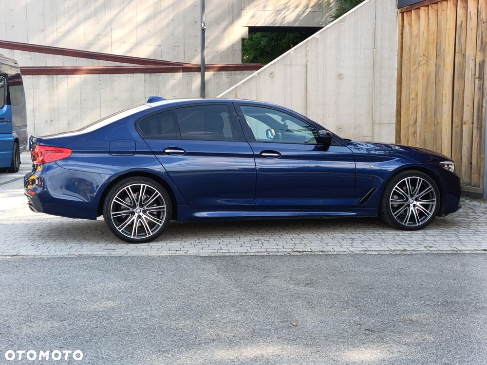 BMW Seria 5 520d xDrive - 6