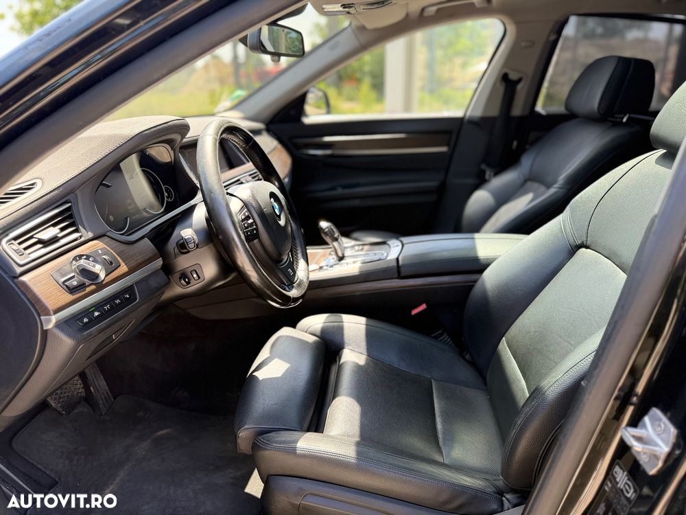 BMW Seria 7 740d xDrive Edition Exclusive - 11