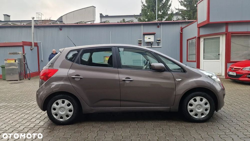 Kia Venga 1.4 L - 12