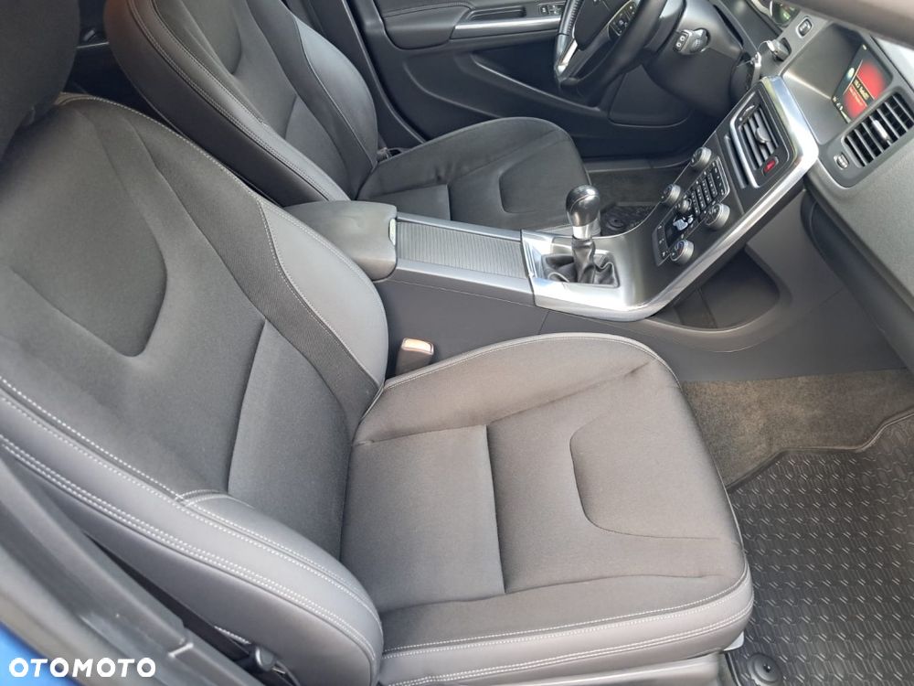 Volvo V60 D3 Edition - 23