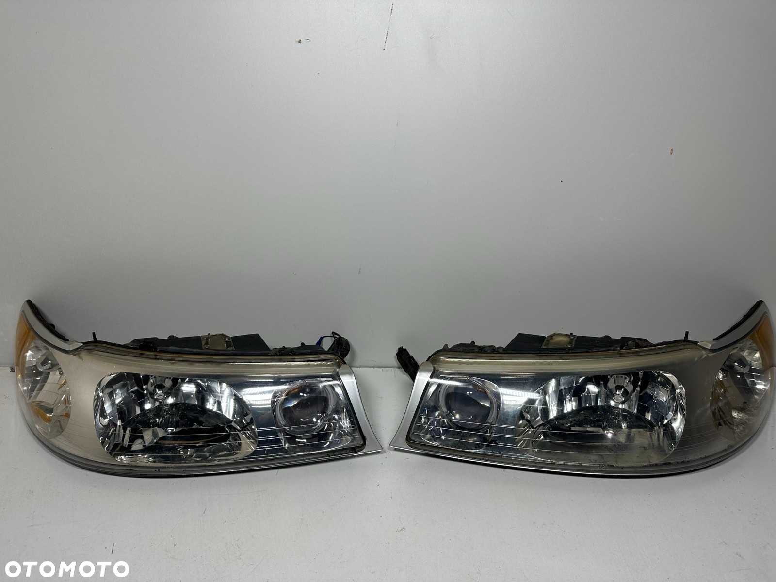 LinkolnI Town Car III REFLEKTOR Lampa PRZÓD Lewa Prawa cana za 1 st - 1