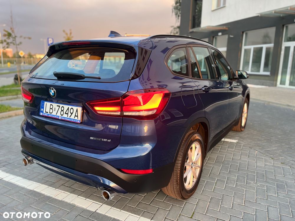 BMW X1 sDrive18d Business Edition - 4