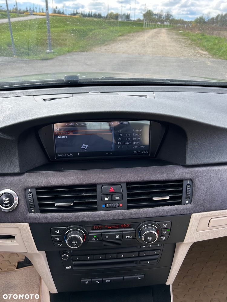 BMW Seria 3 335i - 27